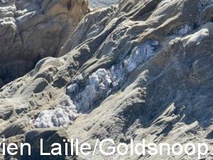 24E24CFF 9F8F 47D3 A366 28FAA96FC5DA 1 105 c